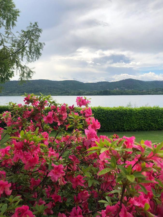 Casa Gaiani Villetta In Riva Al Lago Vista Mozzafiato Varano Borghi Eksteriør bilde