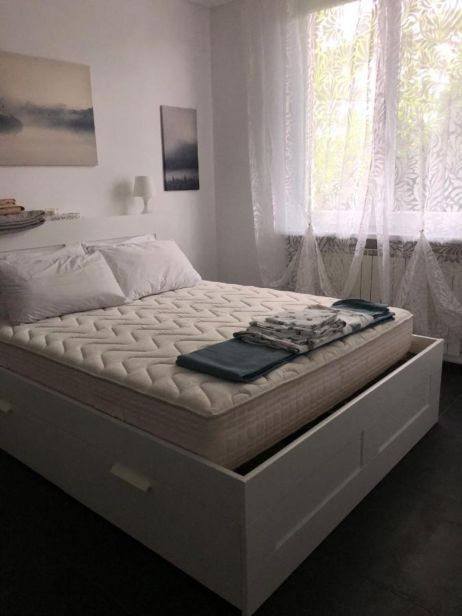 Casa Gaiani Villetta In Riva Al Lago Vista Mozzafiato Varano Borghi Eksteriør bilde